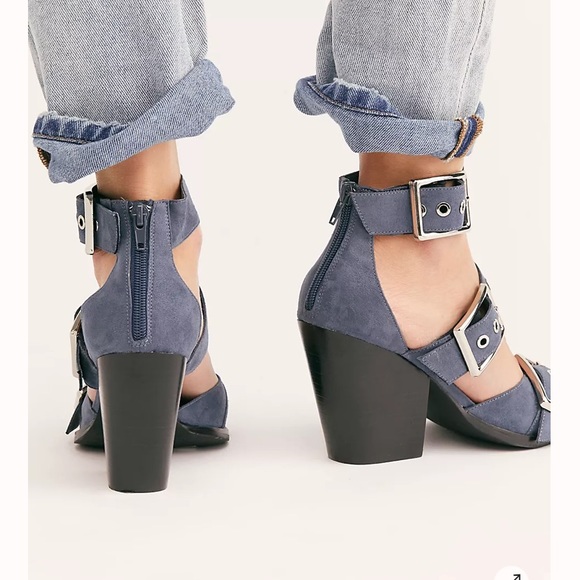 Jeffrey Campbell Hendrix Heel - Picture 3 of 4